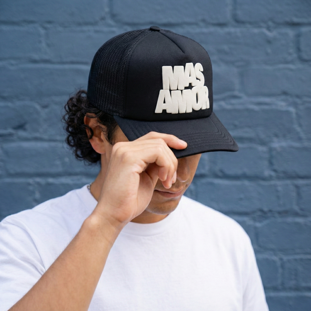 Mas Amor Trucker Hat