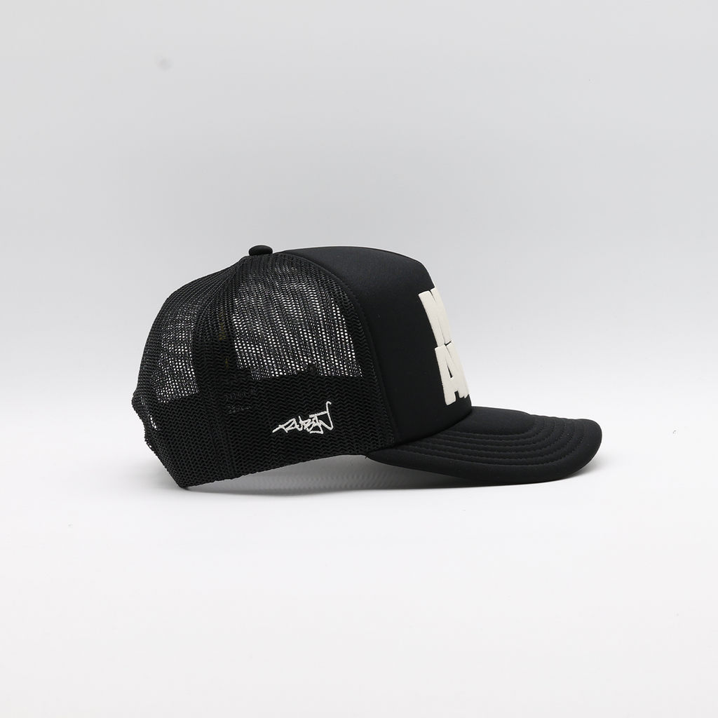 Mas Amor Trucker Hat