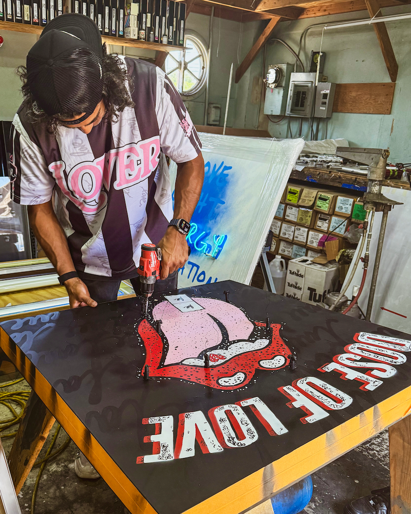 Ruben Rojas Working on art